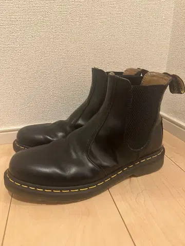닥터마틴 사이드 고어 부츠