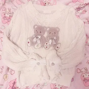 LIZLISA 곰 니트 자수 twin bear 화이트