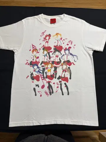 새상품급 러브 라이브 우리들의 지금 안에서 T셔츠 M 사이즈