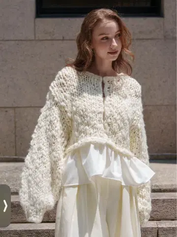 acka frill hand knit cardigan ivory