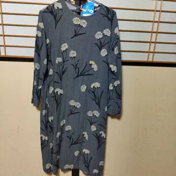 새상품급 45R 꽃무늬 롱 원피스