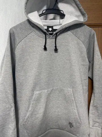 DESCENTE 그레이 후드티 S 사이즈