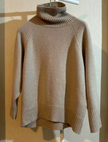 23구 터틀넥 니트