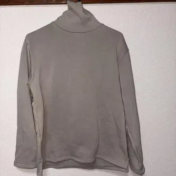 스피너베이트 베이지 터틀넥