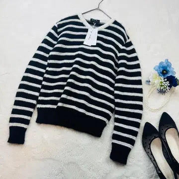 새상품 agnes b. 에네스베 모헤어 울 보더 니트 V넥