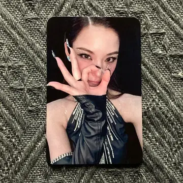 izna Mamma Mia 3주차 한정판 마이 트레이딩 카드