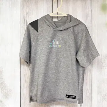 adidas 반팔 트레이닝복, 후드티