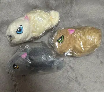 따르지 않는 고양이 봉제 인형