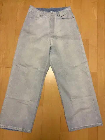 라이트 블루 데님