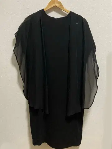 슬리브리스 원피스 포멀 블랙