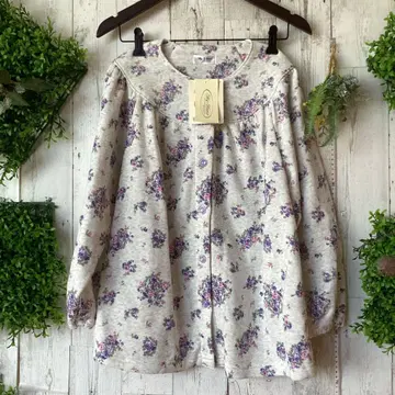 평평하게 놓음 가슴 너비 52 평평하게 놓음 허리 35 밑위 38