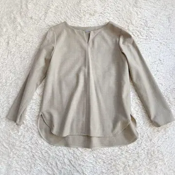 새상품급 theory luxe 울 삭소니 풀오버 블라우스