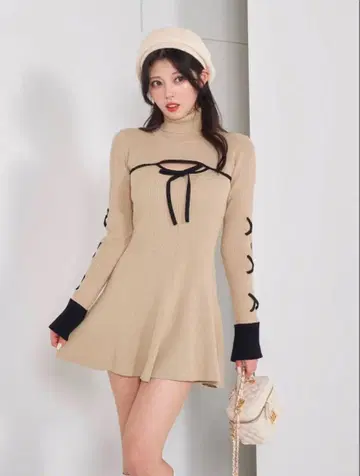 바이컬러 리본 디자인 니트 미니 원피스