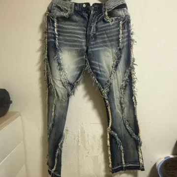 데미지 가공 슬림핏 데님 팬츠