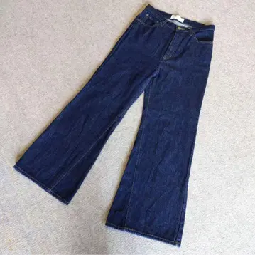 플라주 하이웨스트 플레어 데님 사이즈 38