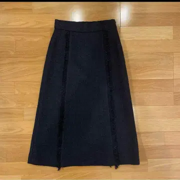 BRAHMIN 블랙 프린지 롱 스커트 38