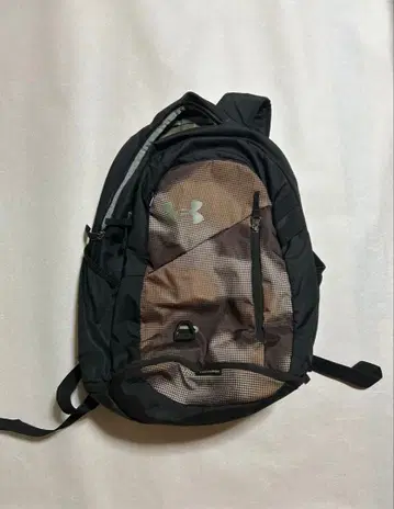 [ 다용도 수납 ] 언더아머 백팩 블랙/카모플라쥬