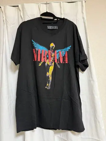 NIRVANA 그래픽 T셔츠 L 사이즈 블랙