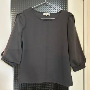 KUMIKYOKU 다크 그레이 오부 소매 상의 사이즈 2