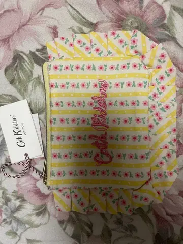 캐스키드슨 프릴 티슈 파우치