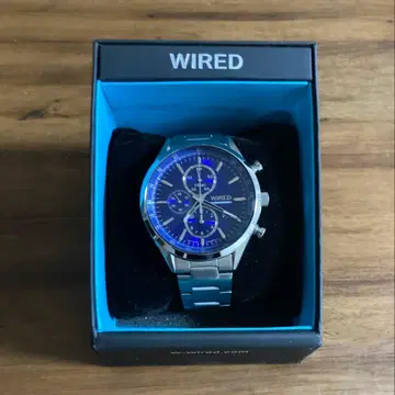 [박스 있음] WIRED 크로노그래프 손목시계 AGAV110