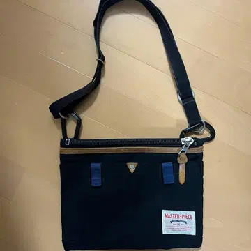 마스터피스 사코슈 숄더백 master-piece 블랙