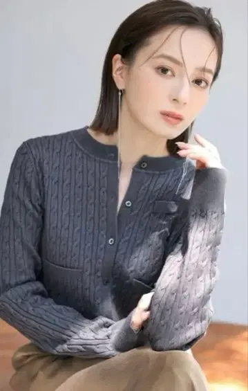 새상품급 anuans 아뉴앙스 리틀 케이블 니트 가디건 그레이