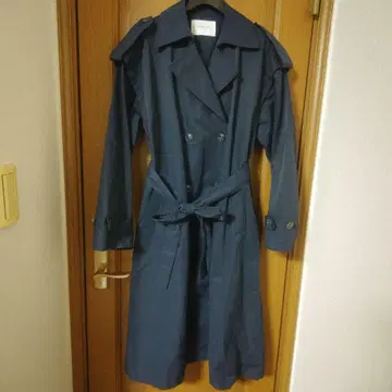 새상품 시착만 한 OPAQUE.CLIP 네이비 트렌치코트