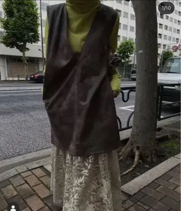 AMERI CRUSHED LEATHER SLEEVELESS TOP