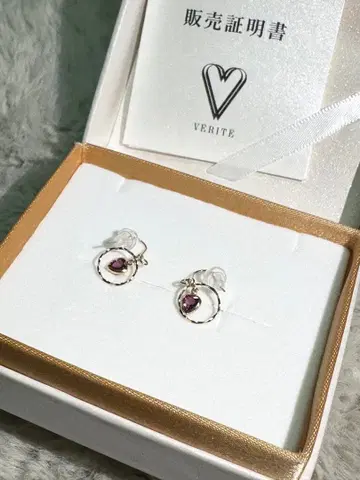 VERITE 하트형 귀걸이