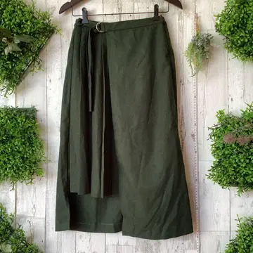 평평하게 놓았을 때 허리 34 밴딩 있음