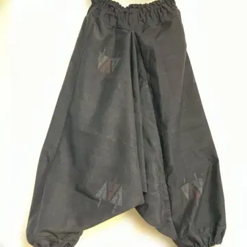 명주 리메이크 날아가는 나무 무늬 다크 네이비 모몽가 팬츠