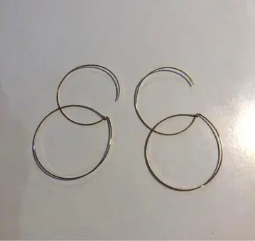 by boe 골드 양쪽 귀걸이 바이보