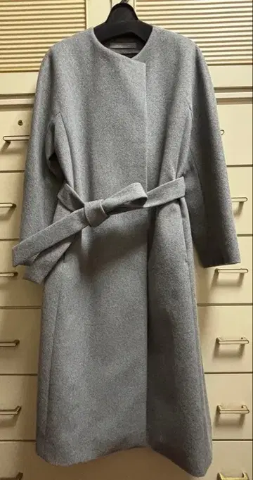 띠어리 럭스 그레이 롱 코트 새상품급