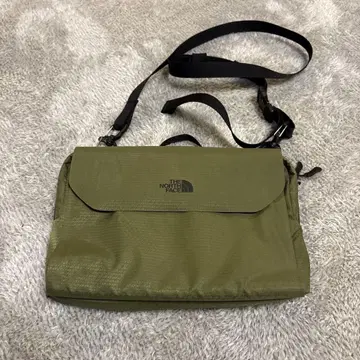 THE NORTH FACE 숄더백 올리브