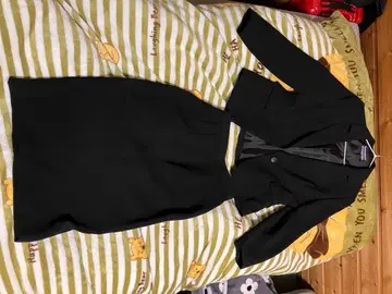 BELLE EXERINA 블랙 스커트 수트 9호