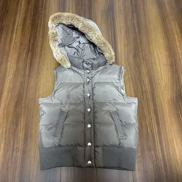 퍼 달린 다운 베스트