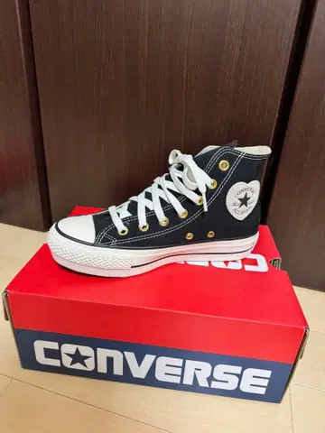 CONVERSE 블랙 하이컷 스니커즈 하트