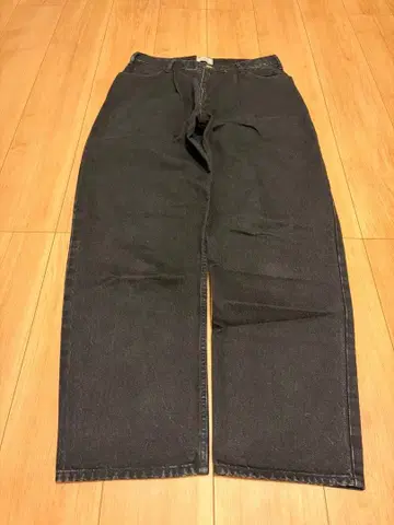 EVCON 5POCKET TUCK WIDE DENIM PANTS