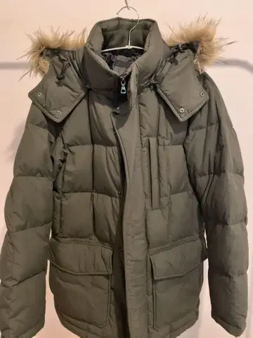 [새상품급] 올리브 그린 후드 부착 다운 자켓 [유니클로]