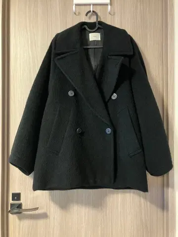 IENA 모헤어 믹스 샤기 숏코트 블랙