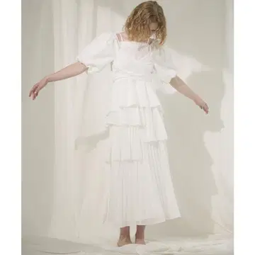 And Couture 플리츠 이레헴 캉캉 스커트