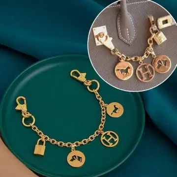 [ 새상품 ] H 로고 골드 백참 키링