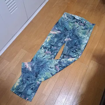 캐서린 햄넷 런던 그린 치노 팬츠 L