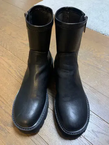 이시카와라보 누벨보그 숏부츠 블랙 23.5cm