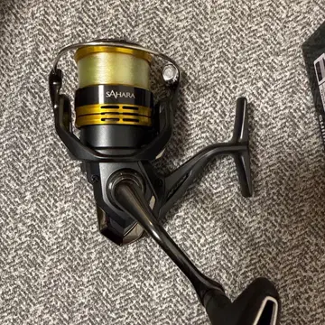 SHIMANO SAHARA C3000HG 스피닝 릴