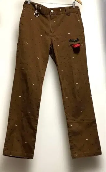 레어 업 스마일 브라운 도트 무늬 박쥐