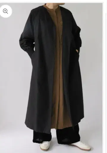 [ ACUTA ] 소매 리브 백 벨트 코트