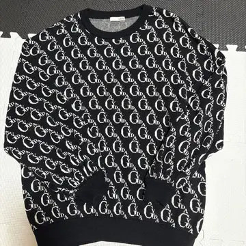 GYDA 로고 패턴 블랙 니트