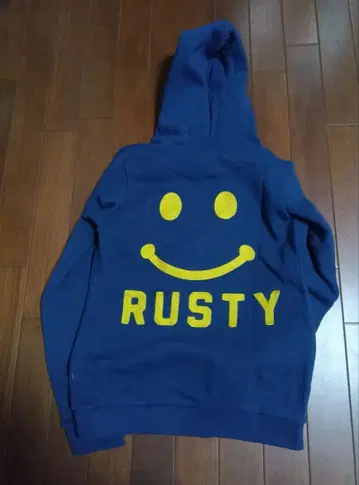새상품급 RUSTY 스마일리 페이스 후드티 (네이비)